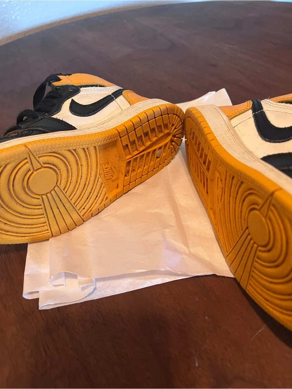 Little Kid's Jordan Kids 11.5C Mid Yellow Ochre/Black-White As Is